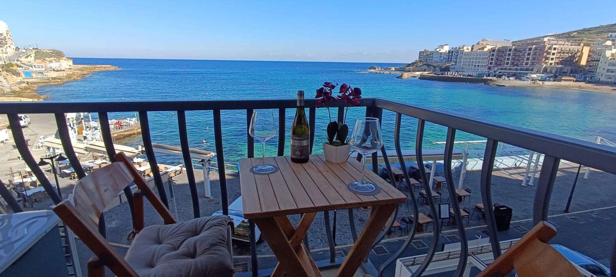 דירות Zebbug  Marsalforn Sea Front Studio מראה חיצוני תמונה